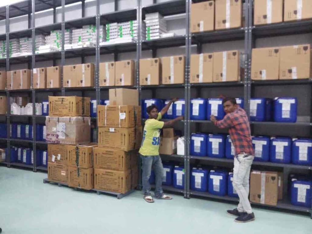 Alto Packers & Movers moving crew
