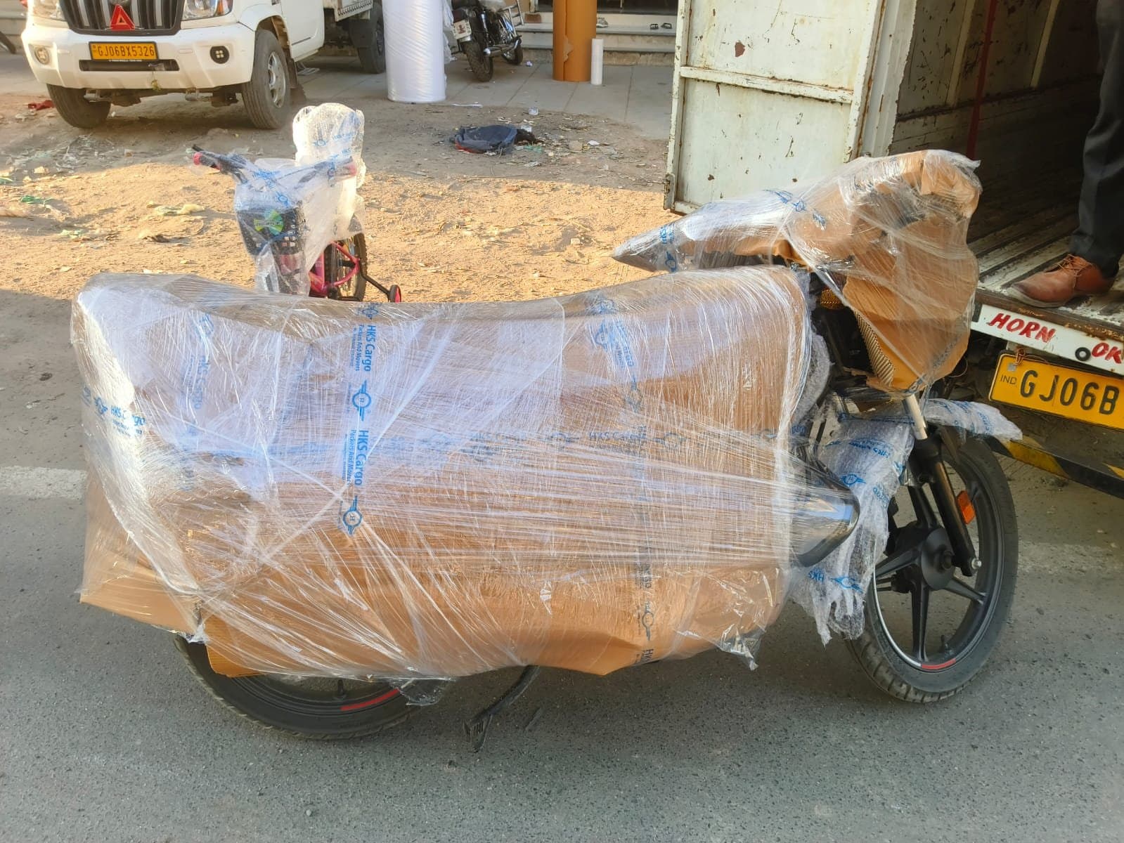 Bike Transport Cost in India (2026): Pricing by Distance and Carrier